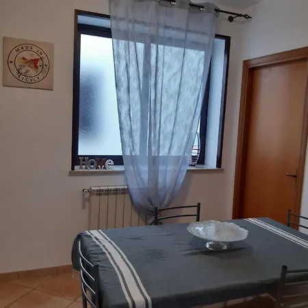 Apartment A Casa Di Loretta Terrasini
